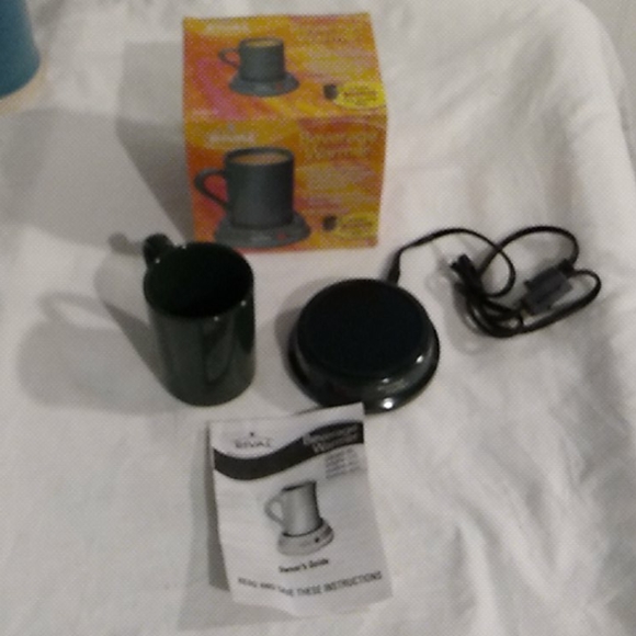 SALE Bundle Of New Beverage Warmer & GUC Thermos - Picture 5 of 13